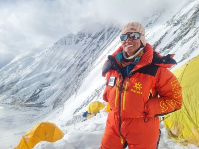 फोटो पत्रकार पूर्णिमा श्रेष्ठद्वारा एकै सिजनमा ३ पटक सगरमाथा आरोहण